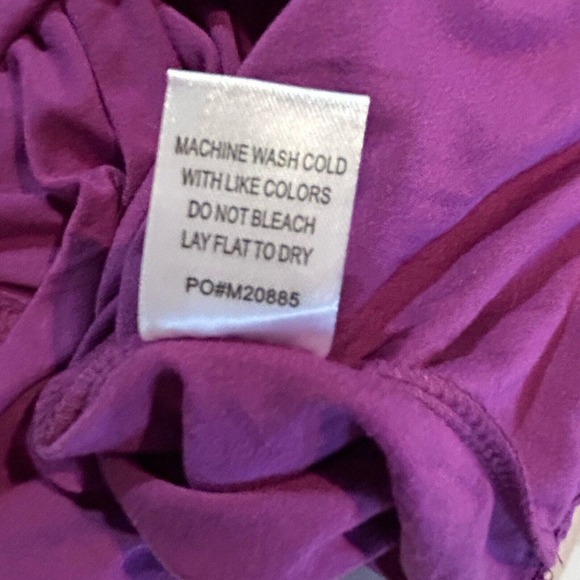 Set of Brit & Bri Women Size L One Black & One Pink Neck Crop Top Short Sleeves - Picture 5 of 14